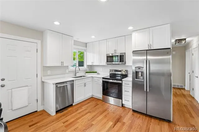 3521 W Mountain Road Englewood, CO 80110