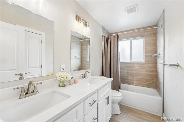 3521 W Mountain Road Englewood, CO 80110