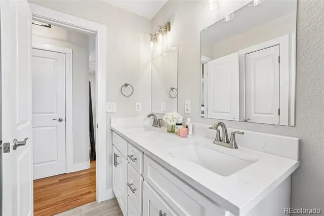 3521 W Mountain Road Englewood, CO 80110