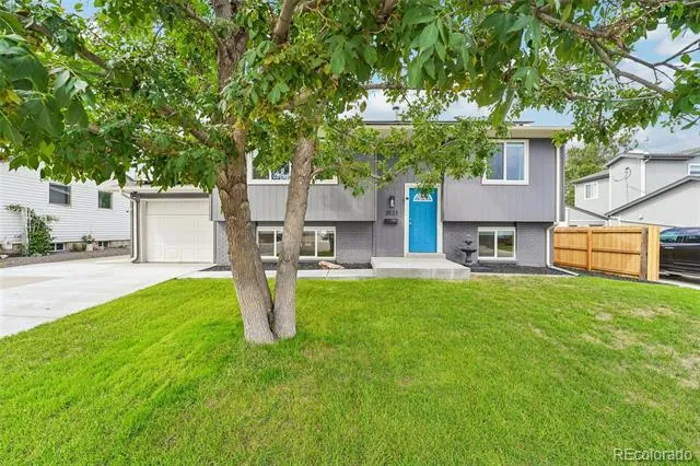 3521 W Mountain Road Englewood, CO 80110