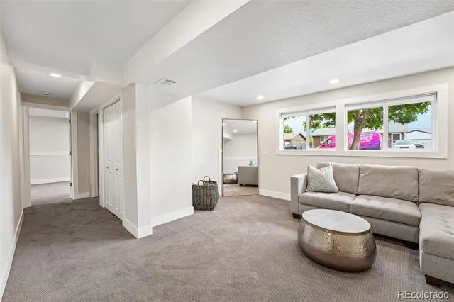3521 W Mountain Road Englewood, CO 80110