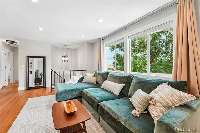 3521 W Mountain Road Englewood, CO 80110