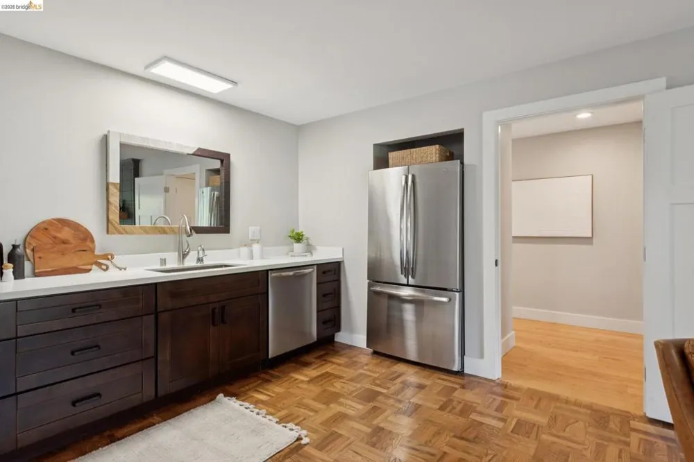 22 Littlewood Drive Piedmont, CA 94611