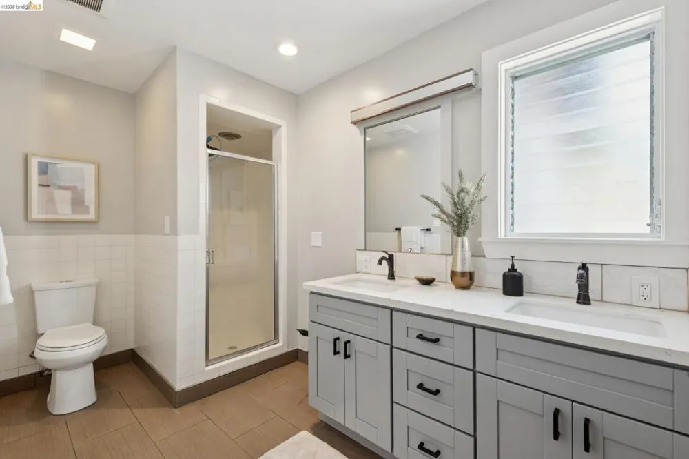 22 Littlewood Drive Piedmont, CA 94611
