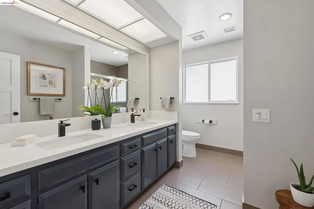22 Littlewood Drive Piedmont, CA 94611