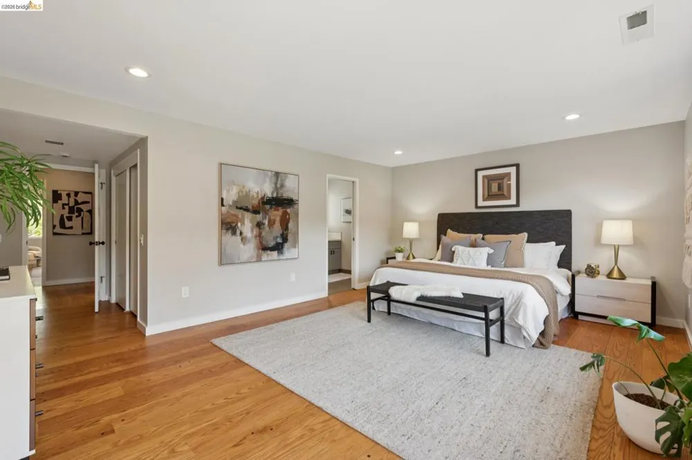 22 Littlewood Drive Piedmont, CA 94611