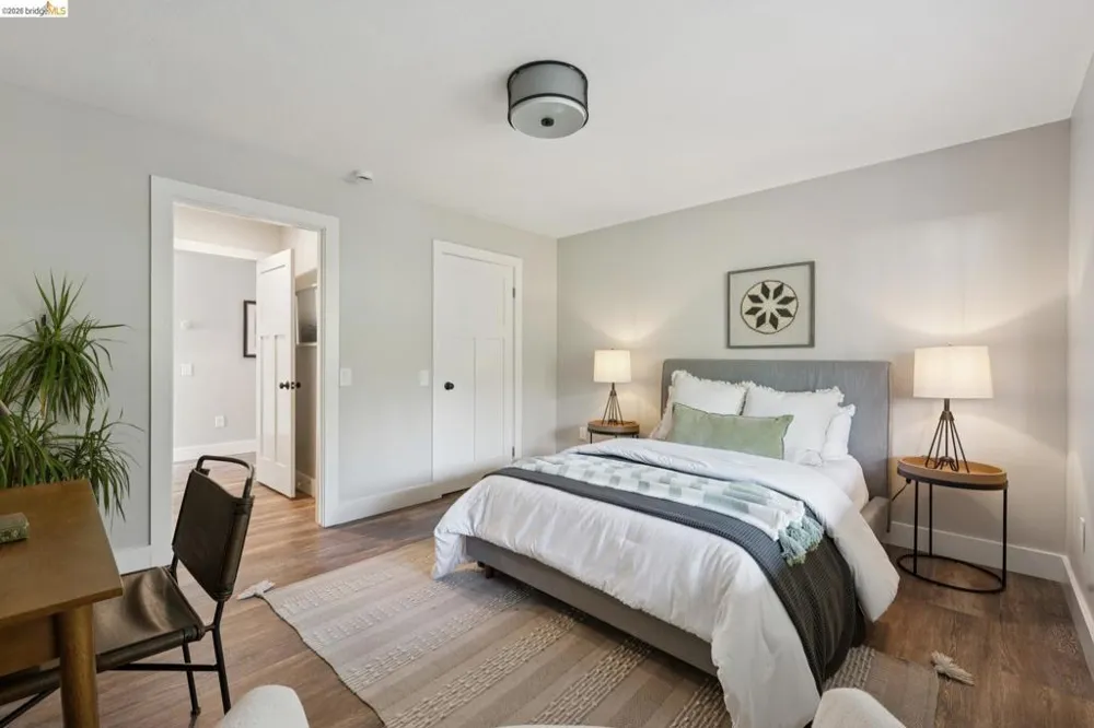 22 Littlewood Drive Piedmont, CA 94611