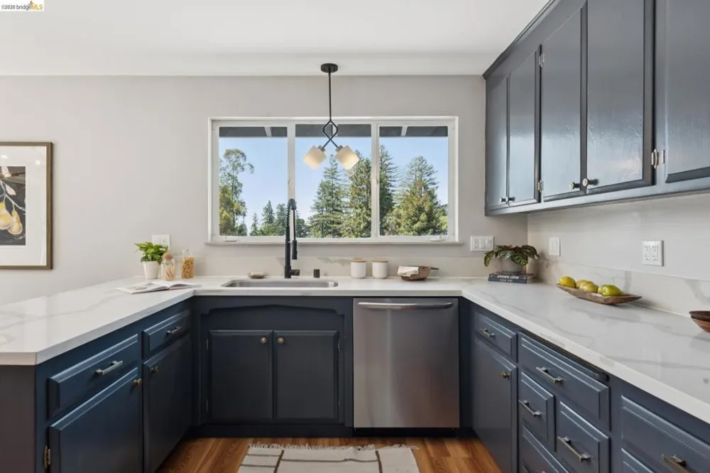 22 Littlewood Drive Piedmont, CA 94611