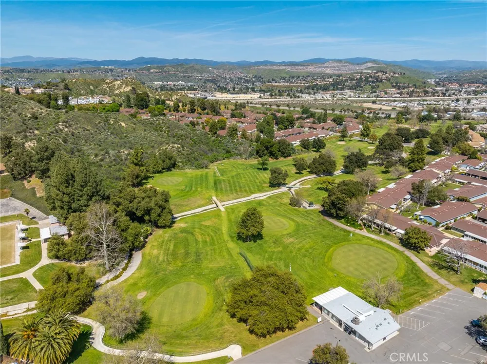 26562 Cardwick Court Newhall, CA 91321