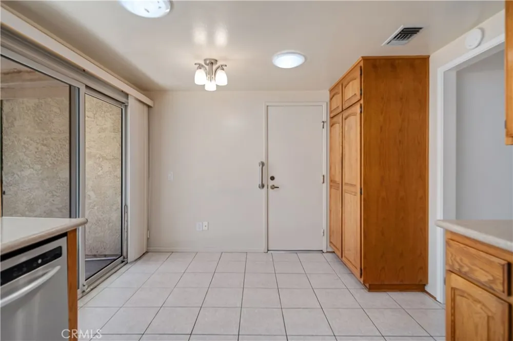 26562 Cardwick Court Newhall, CA 91321