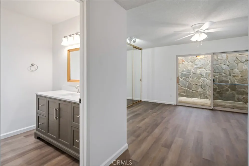 26562 Cardwick Court Newhall, CA 91321