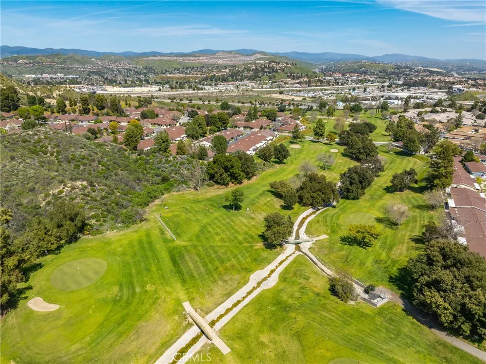 26562 Cardwick Court Newhall, CA 91321