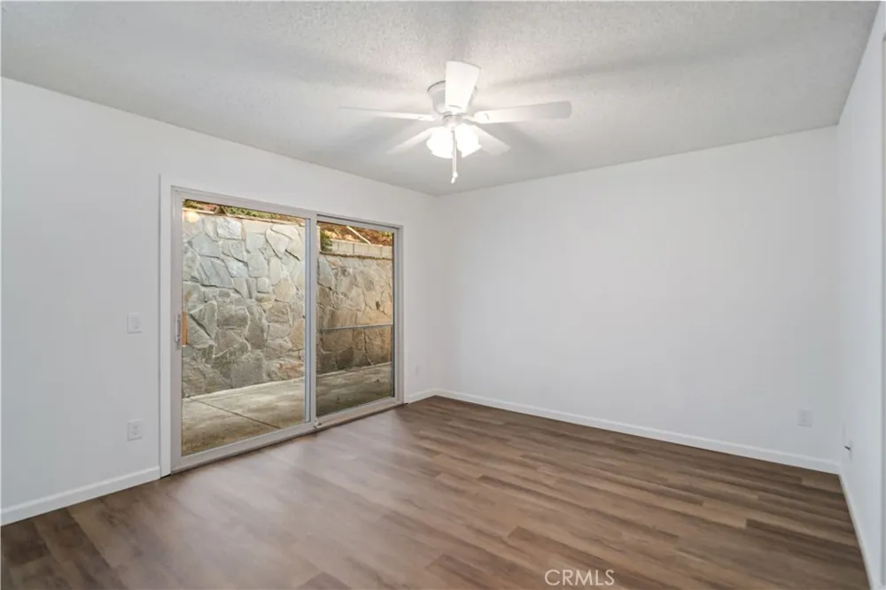 26562 Cardwick Court Newhall, CA 91321