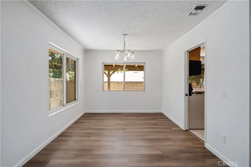 26562 Cardwick Court Newhall, CA 91321