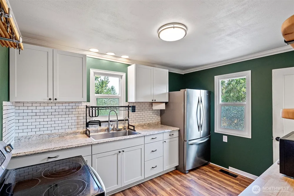 2130 Callow Avenue Bremerton, WA 98312