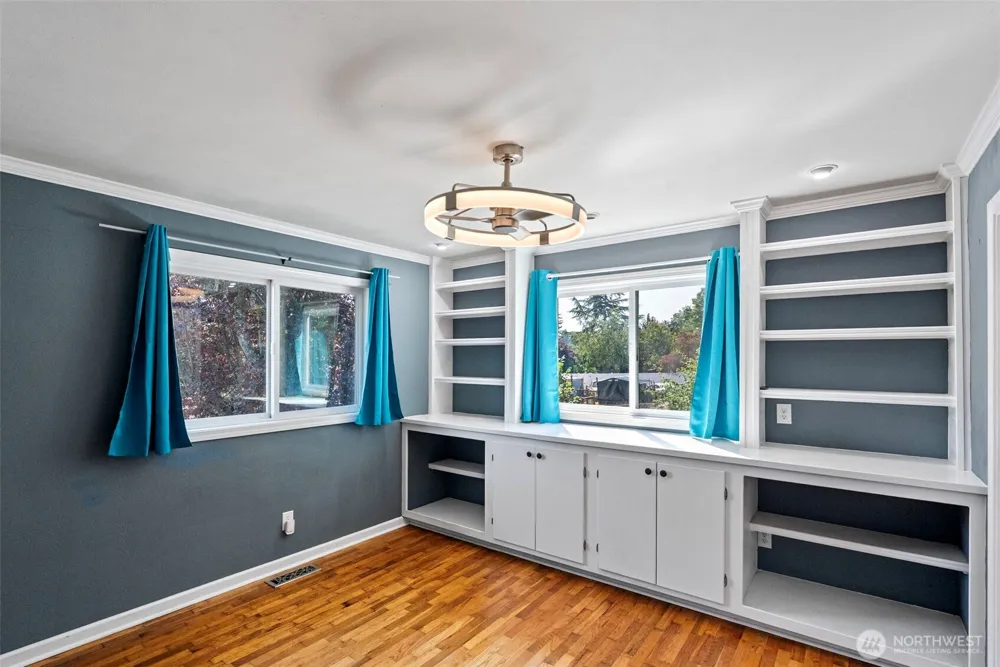 2130 Callow Avenue Bremerton, WA 98312