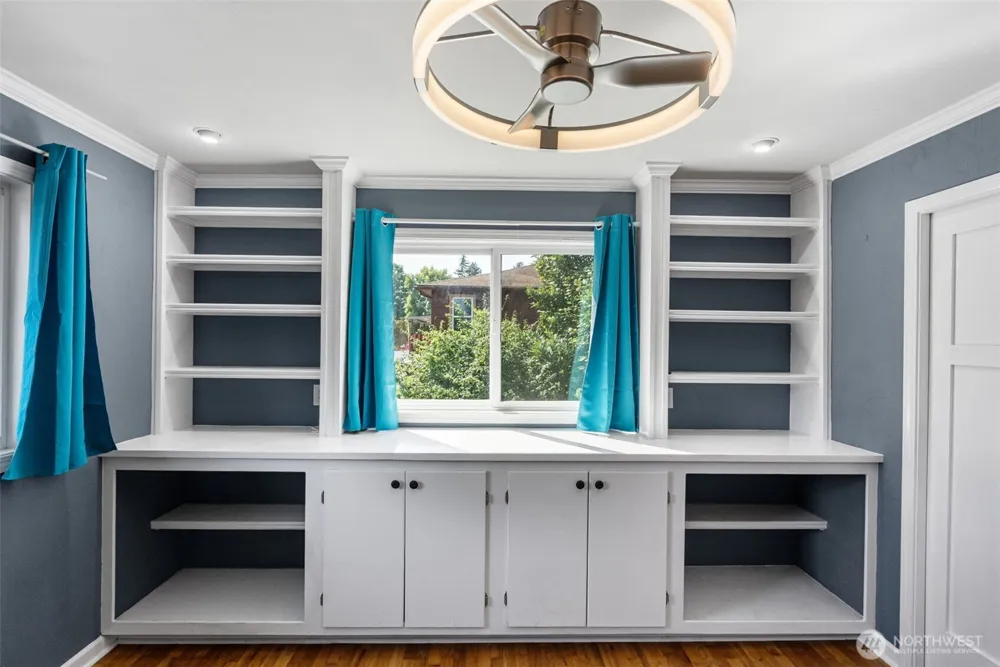 2130 Callow Avenue Bremerton, WA 98312