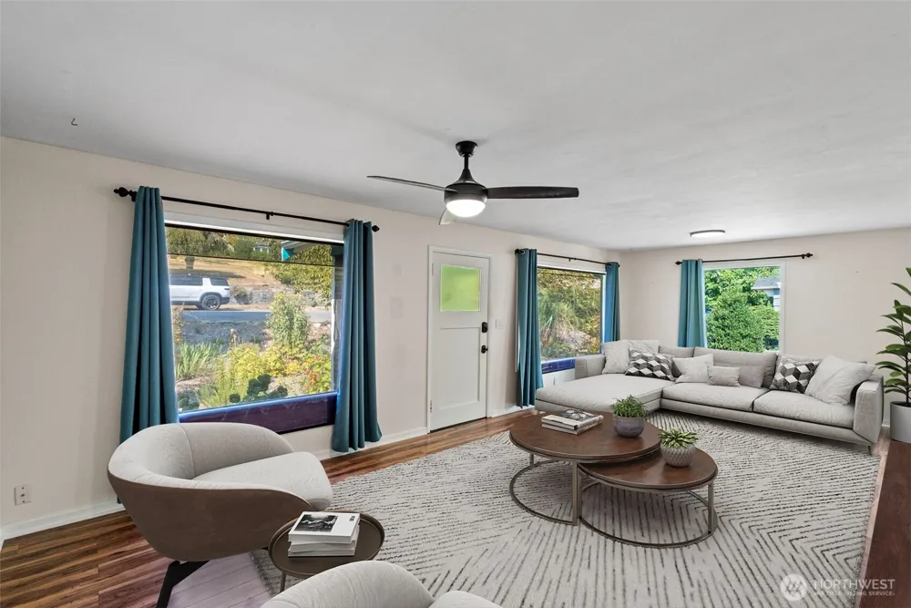 2130 Callow Avenue Bremerton, WA 98312