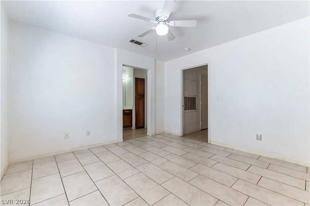 1420 JAMIELINN LANE #102 Las Vegas, NV 89110