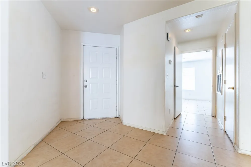 1420 JAMIELINN LANE #102 Las Vegas, NV 89110