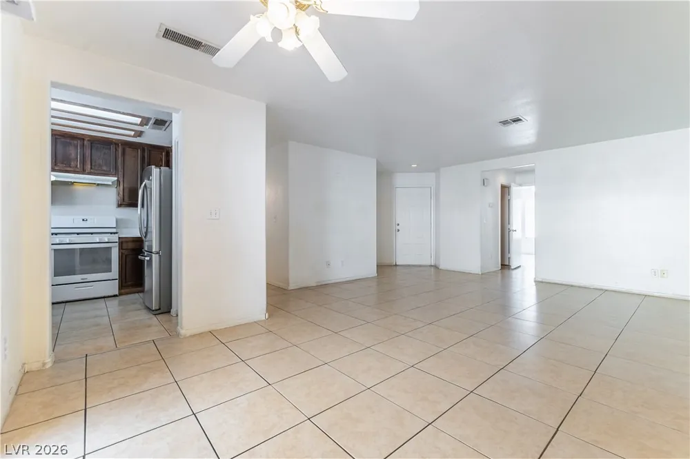 1420 JAMIELINN LANE #102 Las Vegas, NV 89110