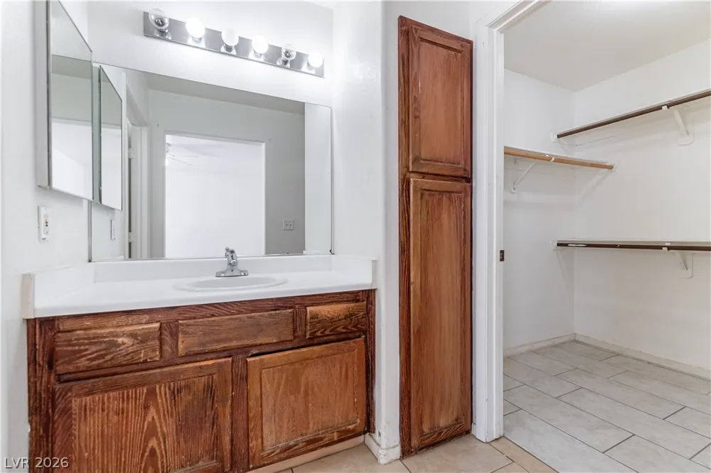 1420 JAMIELINN LANE #102 Las Vegas, NV 89110