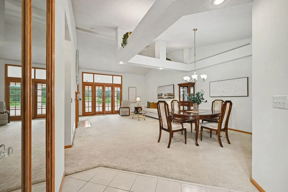 7586 Ojibway Park Bay Woodbury, MN 55125