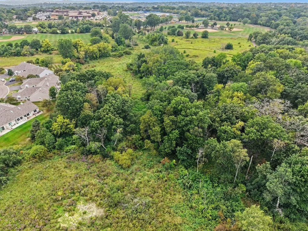 7586 Ojibway Park Bay Woodbury, MN 55125