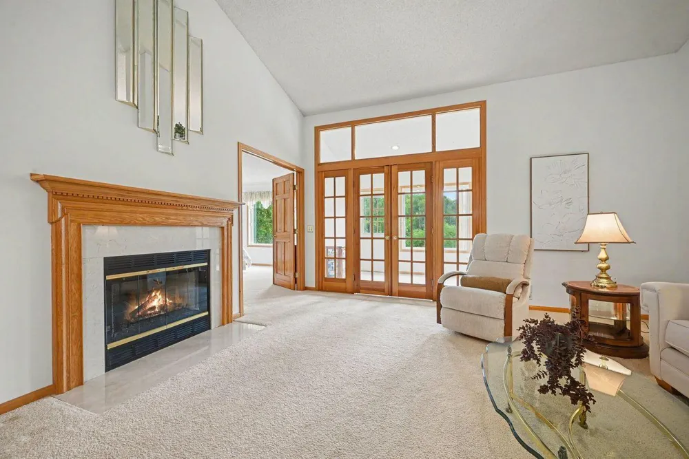 7586 Ojibway Park Bay Woodbury, MN 55125