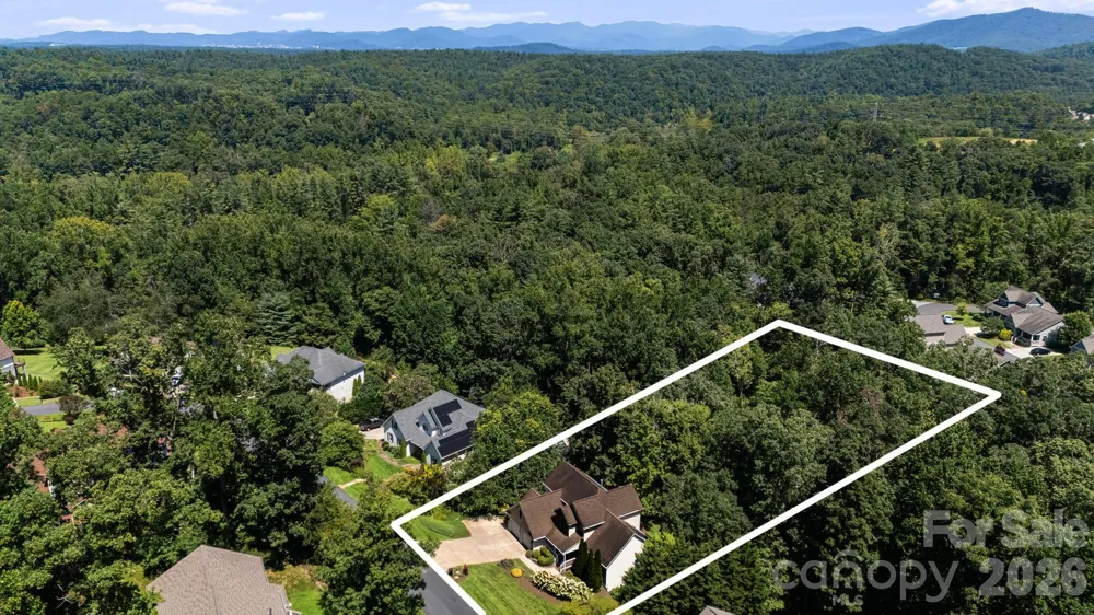 329 Scarlet Tanager Court Arden, NC 28704