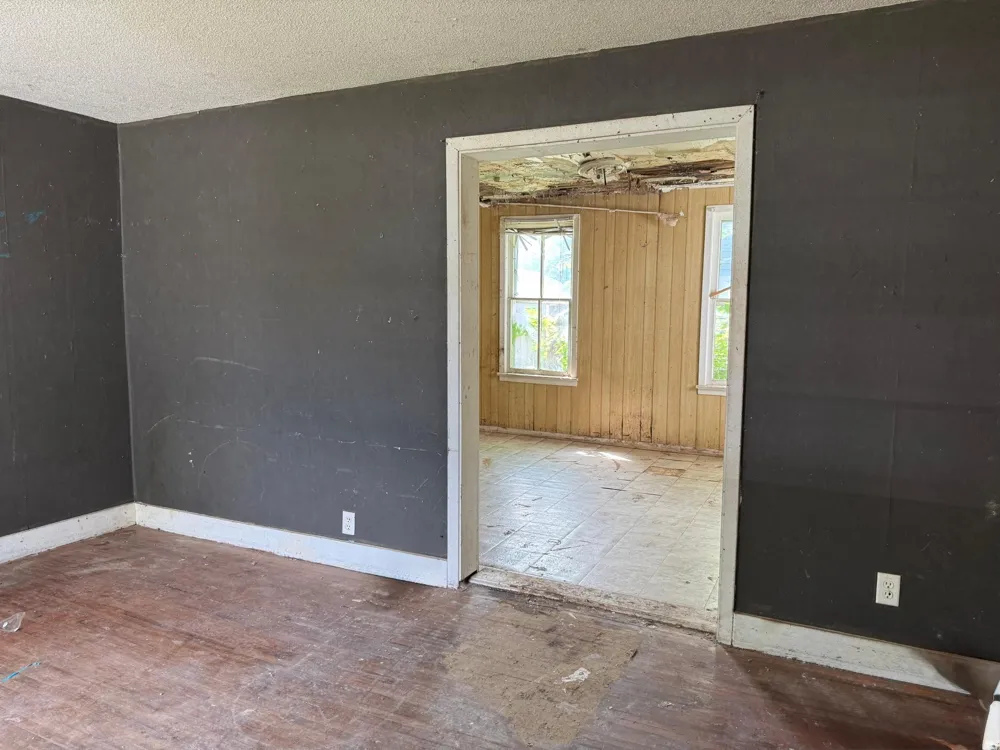 802 S Halvorson Street Redwood Falls, MN 56283