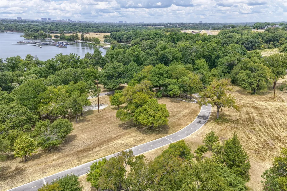 7151 Gaston Avenue #910 Dallas, TX 75214