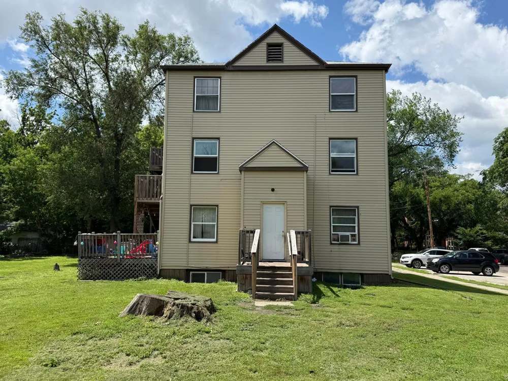 1306 3rd Avenue S Fargo, ND 58103