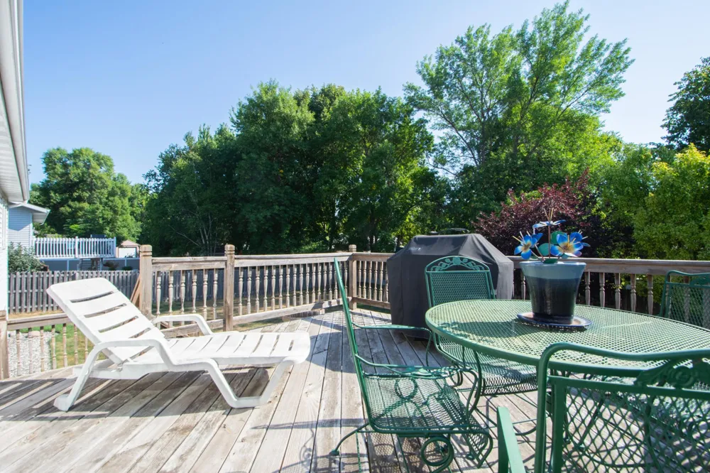 1519 Sunset Boulevard Hawley, MN 56549
