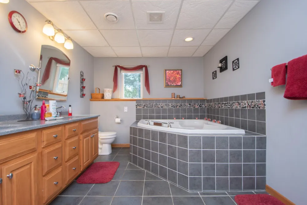 1519 Sunset Boulevard Hawley, MN 56549