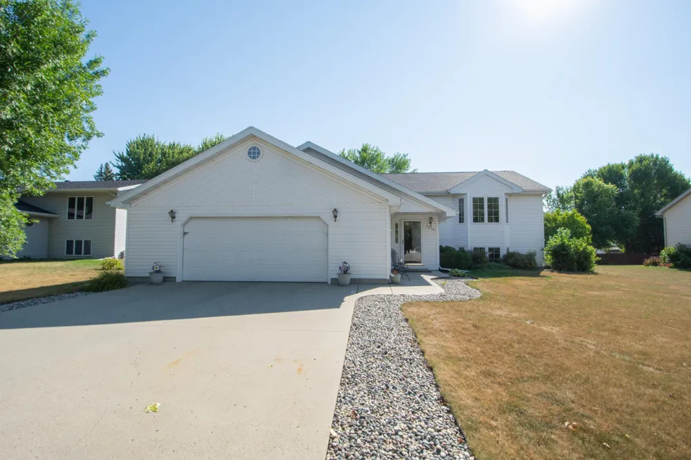 1519 Sunset Boulevard Hawley, MN 56549