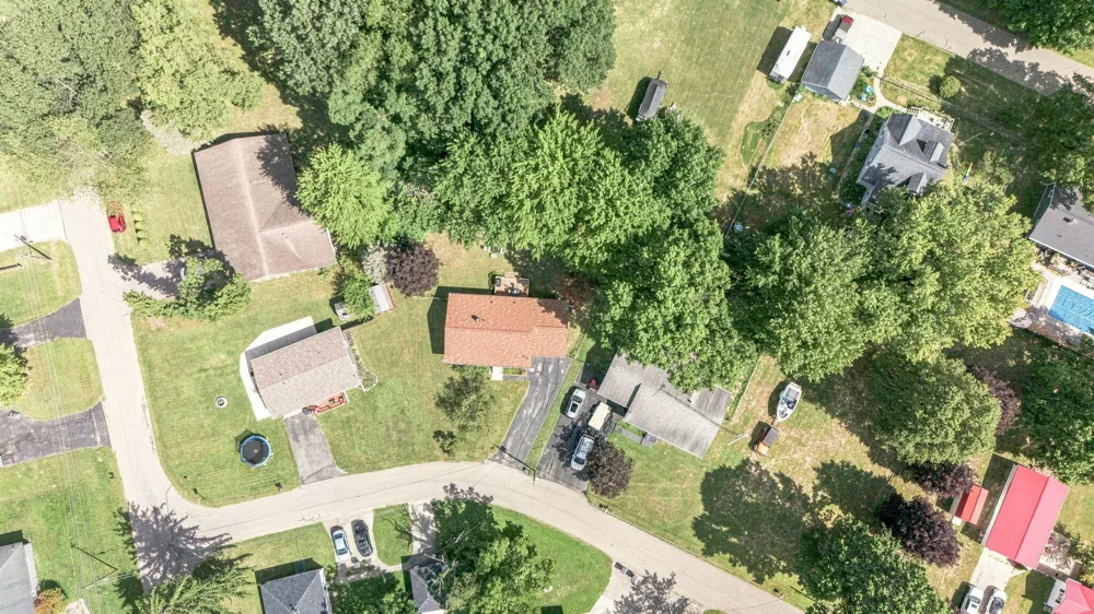 6749 Deadwood Coloma, MI 49038