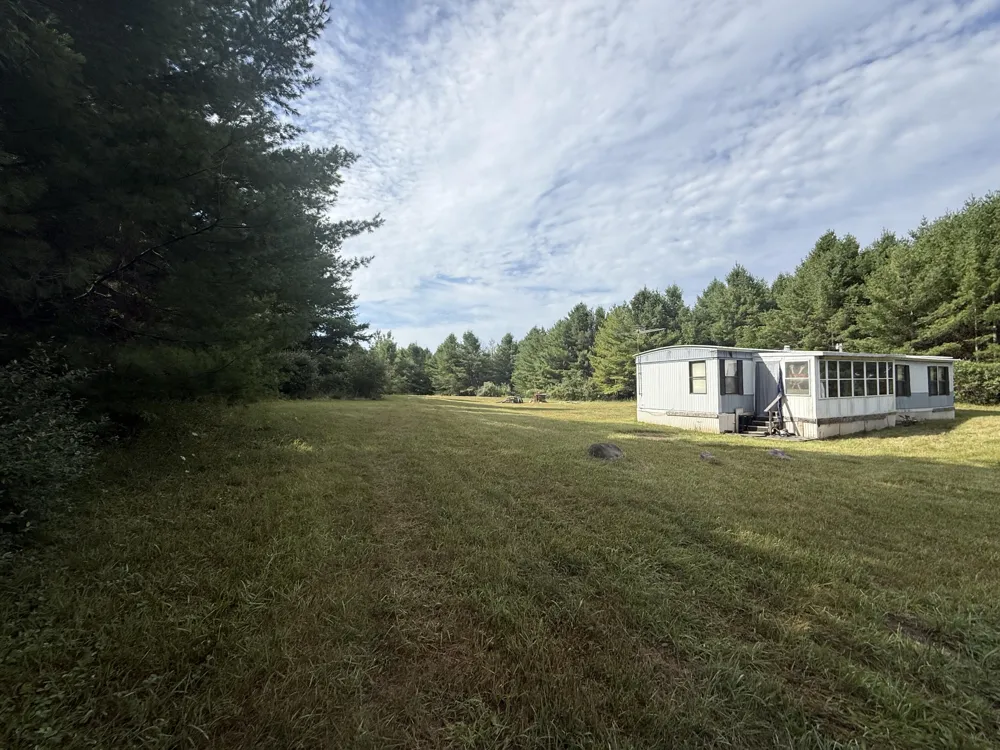 5544 Rose City Circle Hale, MI 48739