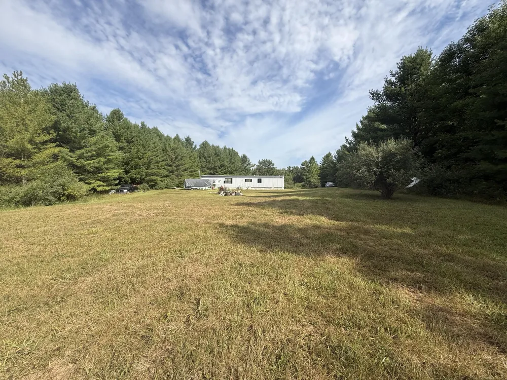 5544 Rose City Circle Hale, MI 48739