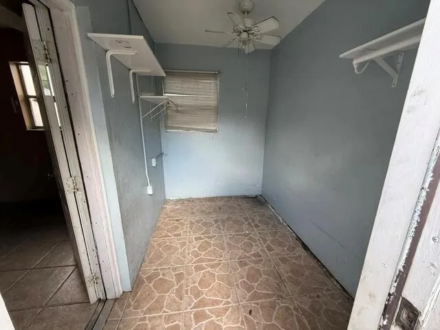 5620 SW 37TH STREET West Park, FL 33023