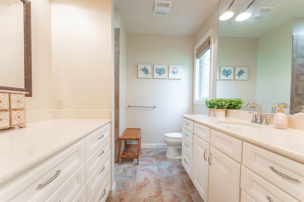 6400 Arrowhead Way Acme Township, MI 49690