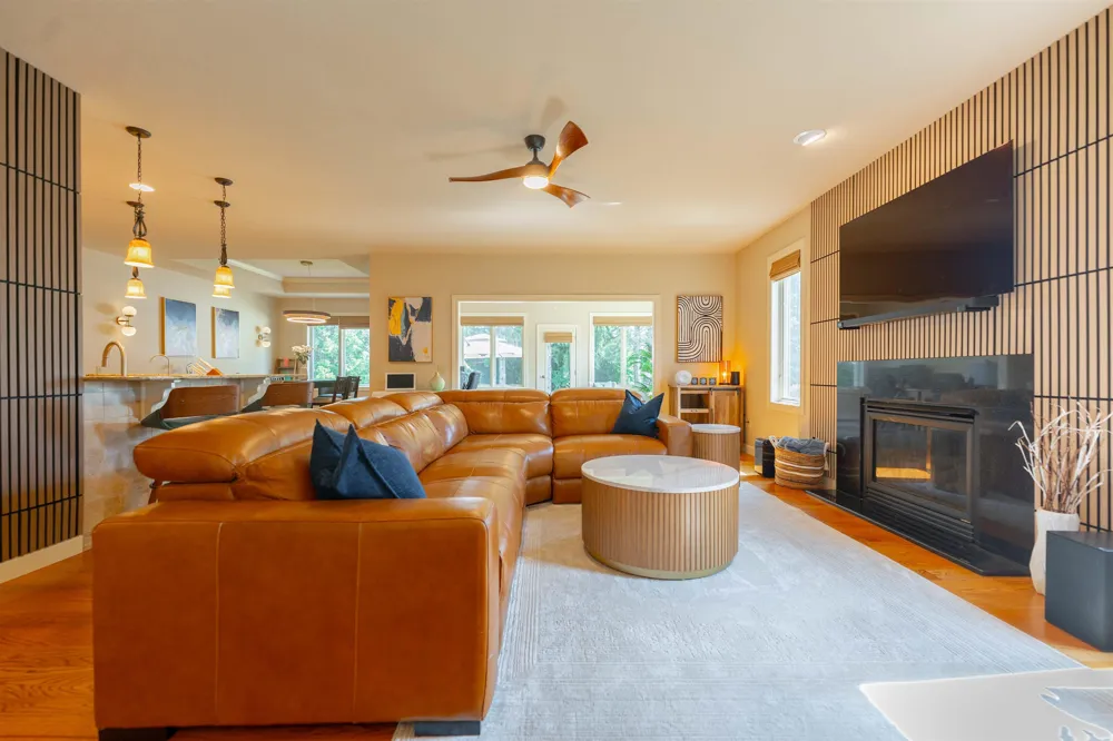 6400 Arrowhead Way Acme Township, MI 49690