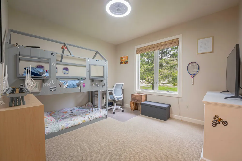 6400 Arrowhead Way Acme Township, MI 49690