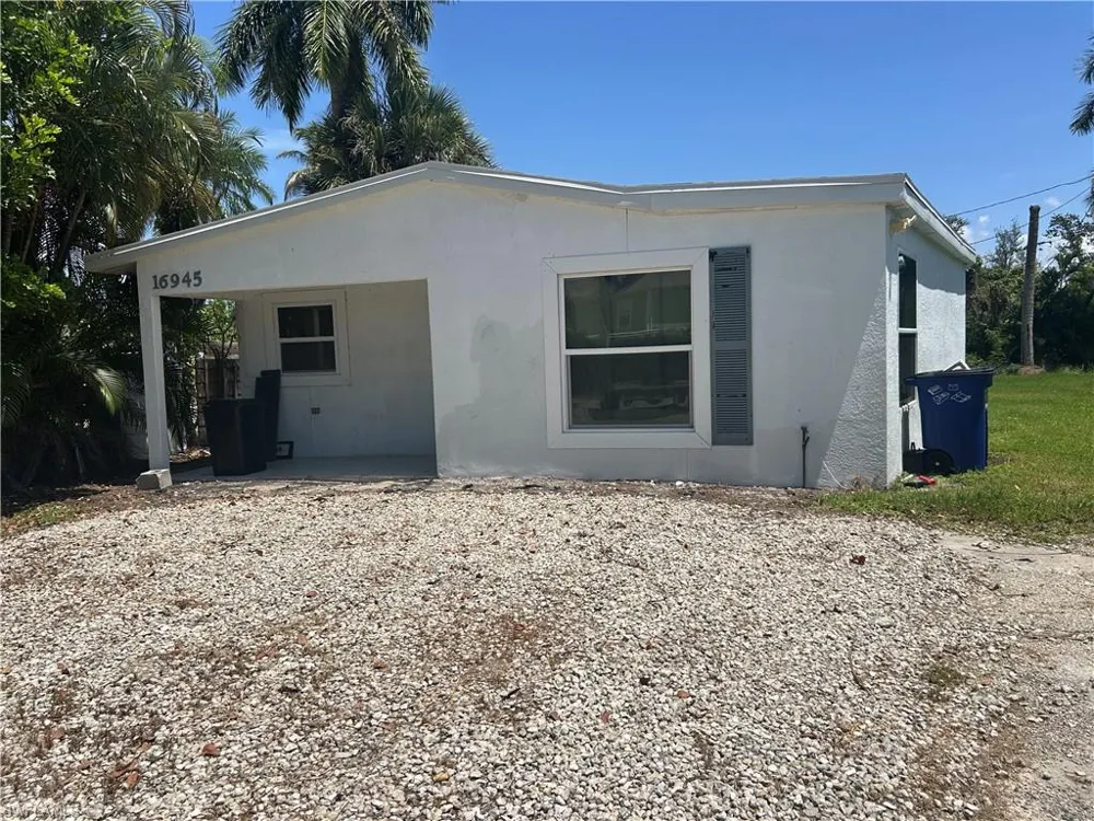 16945 Windcrest Drive Fort Myers, FL 33908