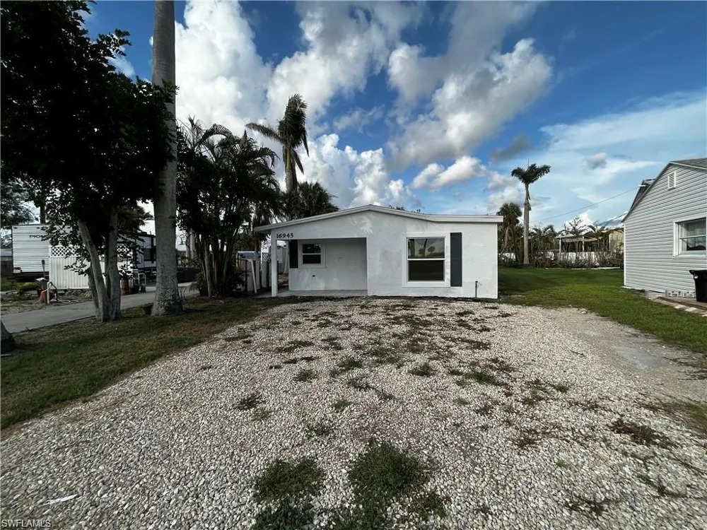 16945 Windcrest Drive Fort Myers, FL 33908
