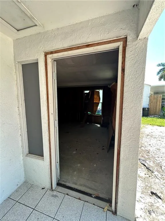 16945 Windcrest Drive Fort Myers, FL 33908