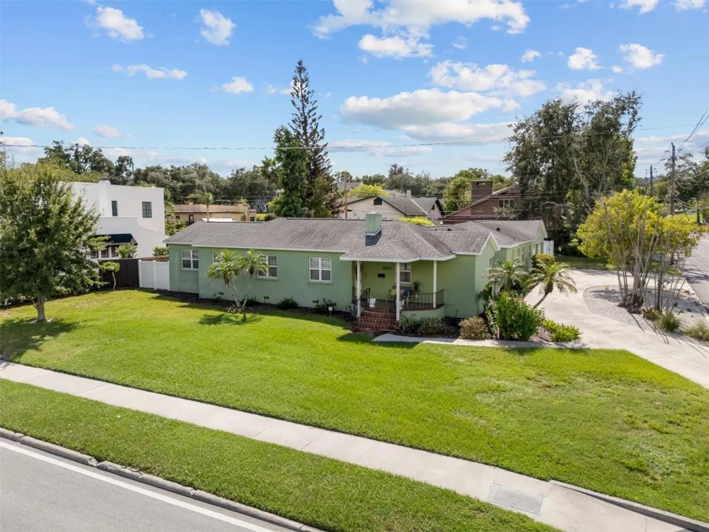 2603 CLEVELAND HEIGHTS BOULEVARD Lakeland, FL 33803