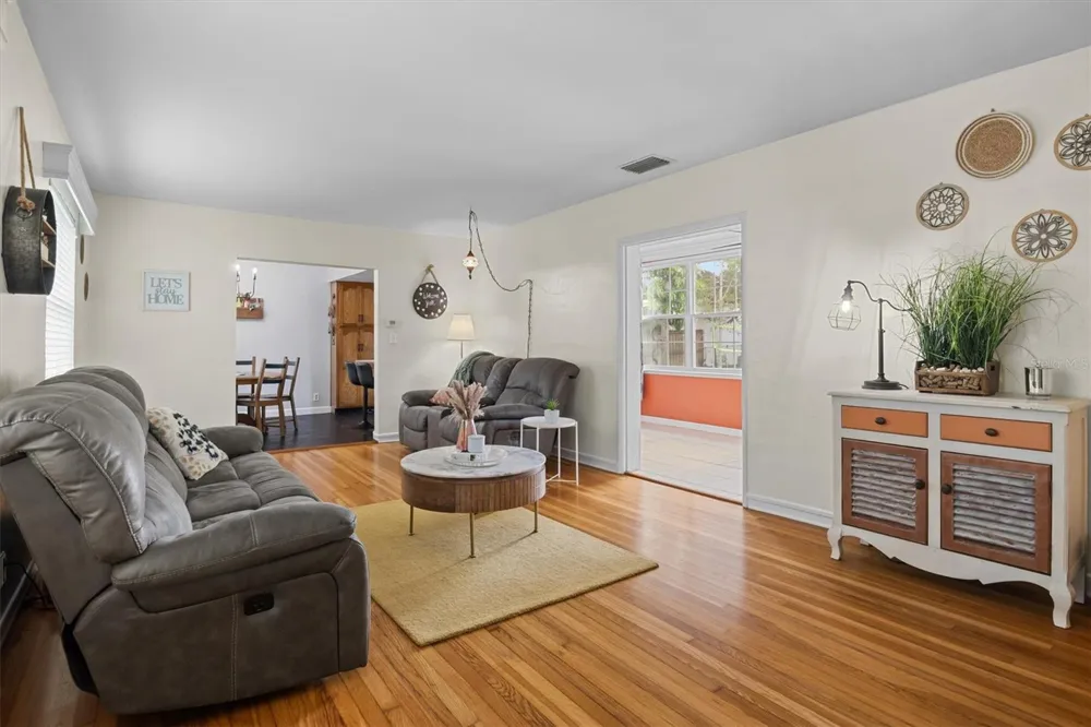 2603 CLEVELAND HEIGHTS BOULEVARD Lakeland, FL 33803