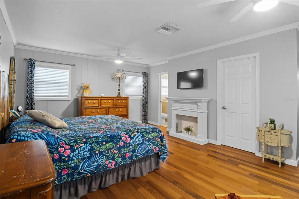 2603 CLEVELAND HEIGHTS BOULEVARD Lakeland, FL 33803