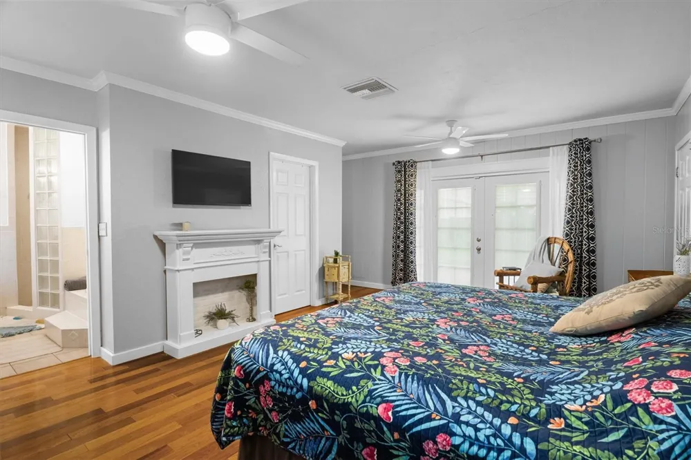 2603 CLEVELAND HEIGHTS BOULEVARD Lakeland, FL 33803